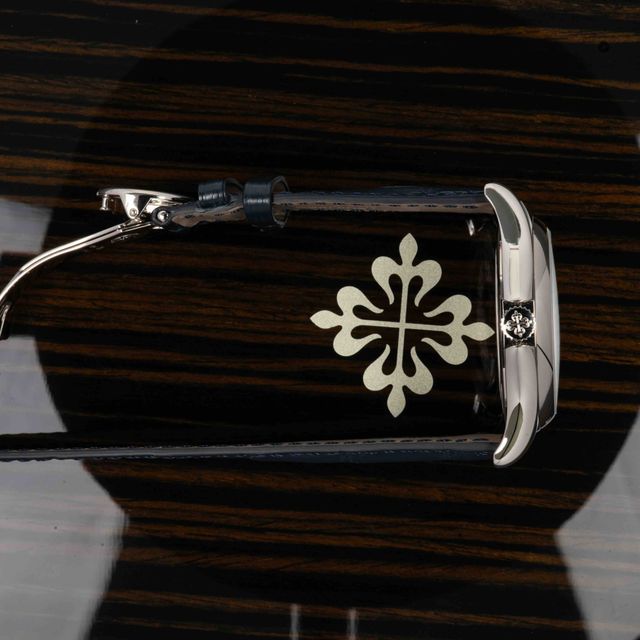 Patek Philippe World Time 5131G Image 2